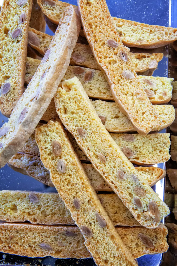 Biscotti da forno artigianali e biscotti proteici di Potenza, cantucci assortiti